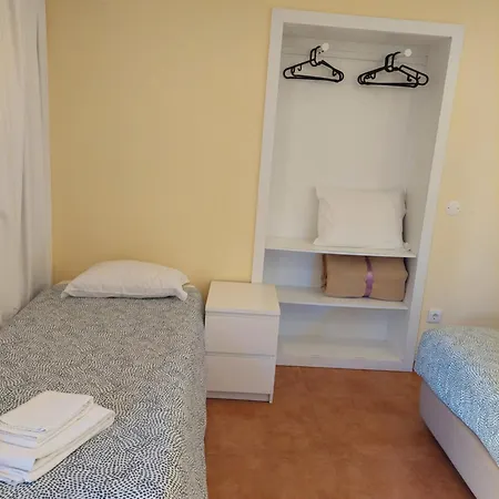 Metro Vilar & Πανσιόν